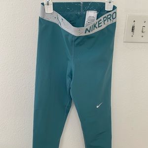 Nike pro leggings